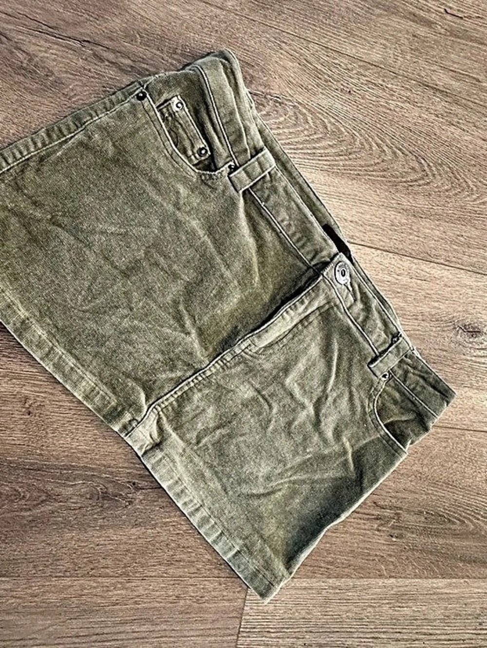 Y2K Urban Behavior Olive Corduroy Low Rise Mini Skirt Womens Size Large HTF Rare